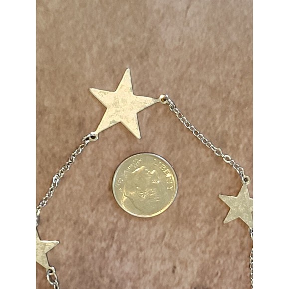 Dainty Vintage Sarah Coventry Star Charms Faux Matte Hammered Look Necklace - Picture 3 of 5